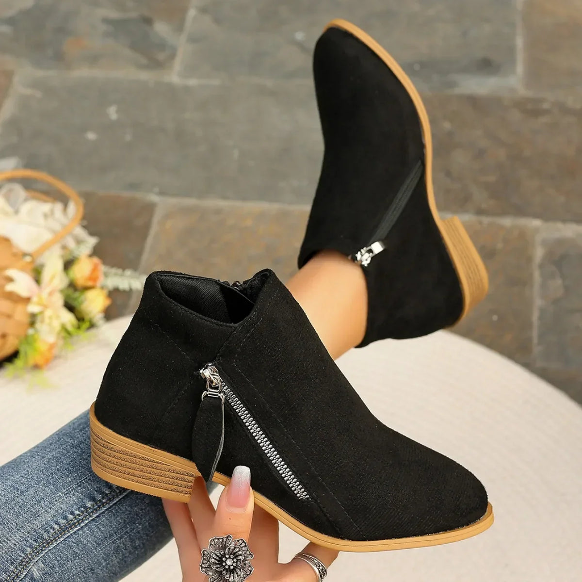 Women's Short Ankle Boots - Élégant