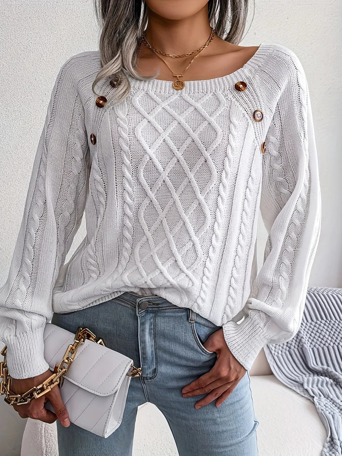 Elegant Button Sweater - Élise