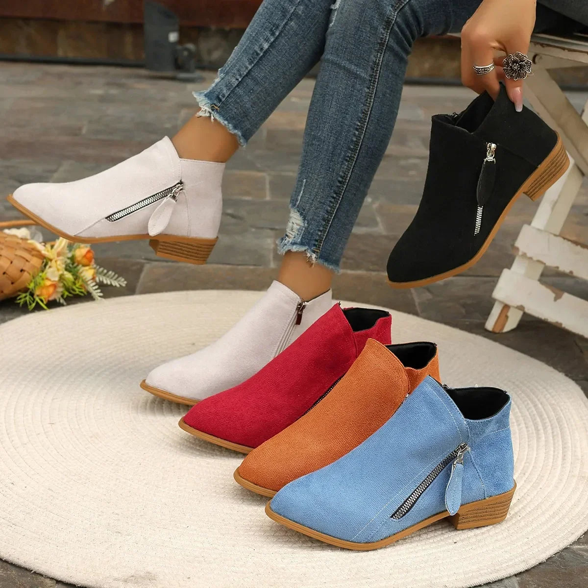 Women's Short Ankle Boots - Élégant