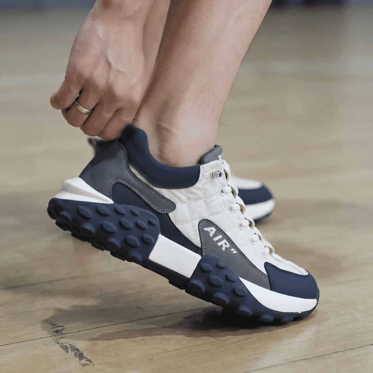 Durable & Comfortable Shoes - Air Cross