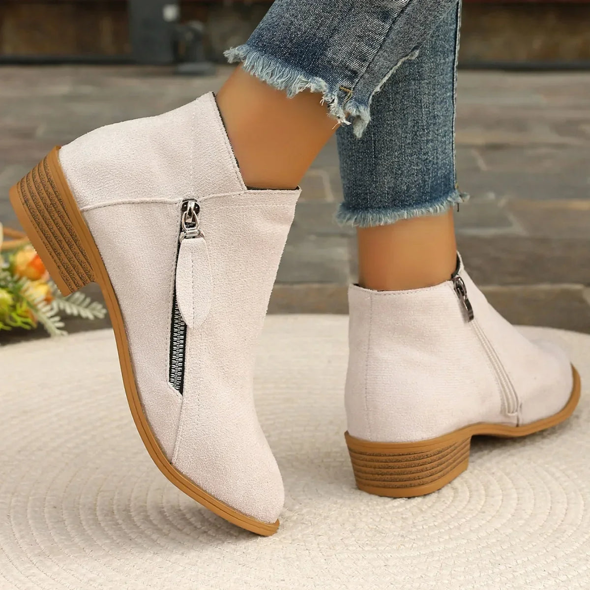 Women's Short Ankle Boots - Élégant